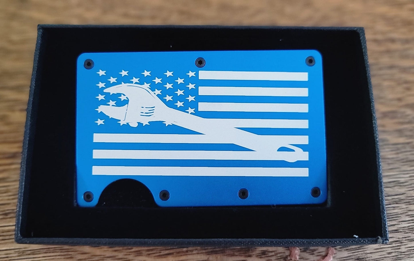 Mechanic flag wallet